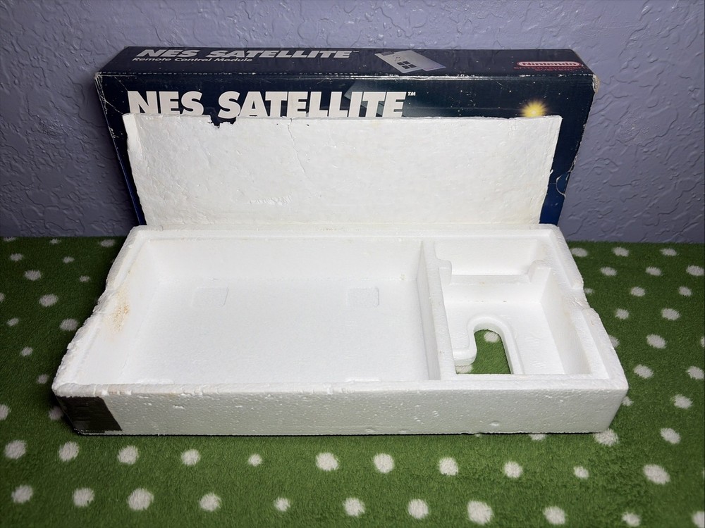NES Satellite Remote Control Module Nintendo Complete CIB Box Styrofoam Untested