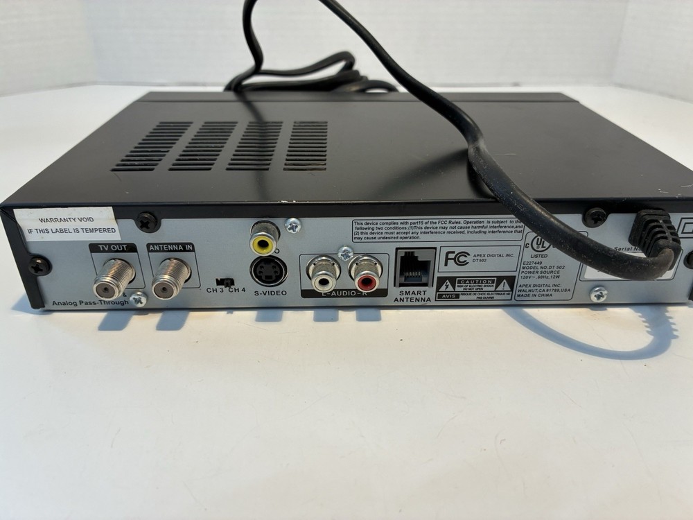 Apex Digital TV Converter Box. DT 502. Powers On. Untested. No Remote.