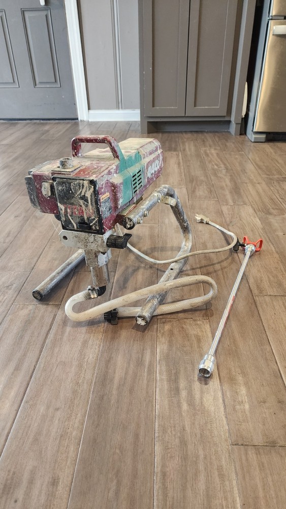 Titan 440i Paint Sprayer