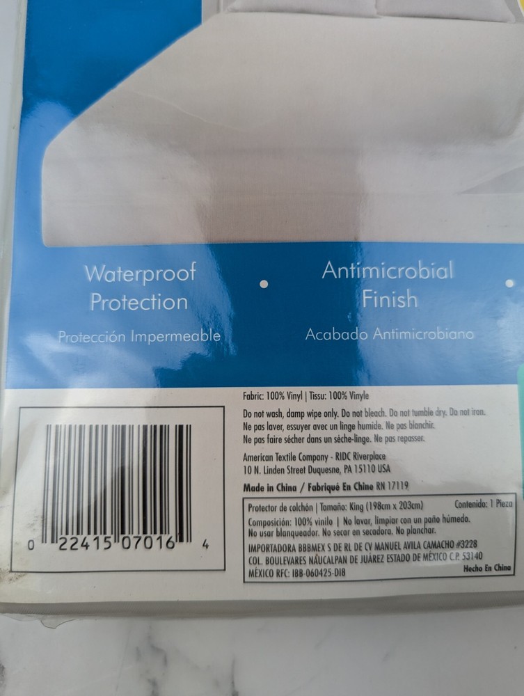 Bedding Essentials 9” Zippered Waterproof Vinyl Mattress Protector KING - NEW
