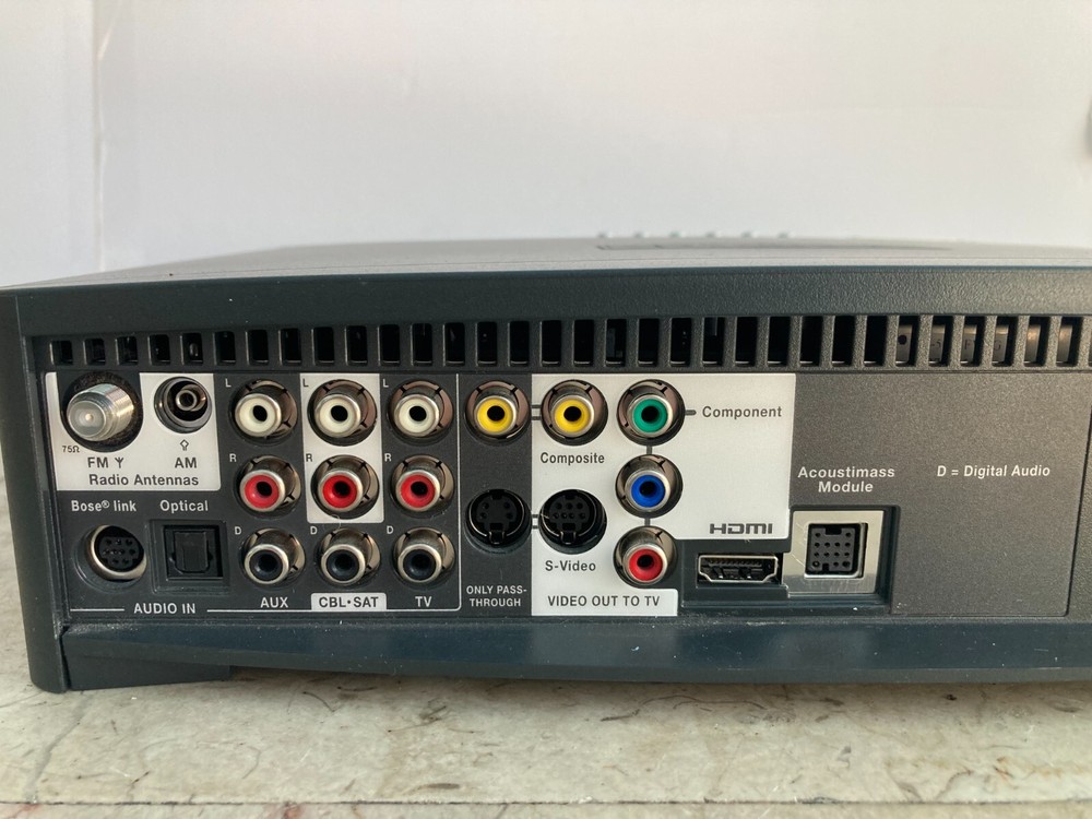 Bose AV3-2-1 Series III Media Center