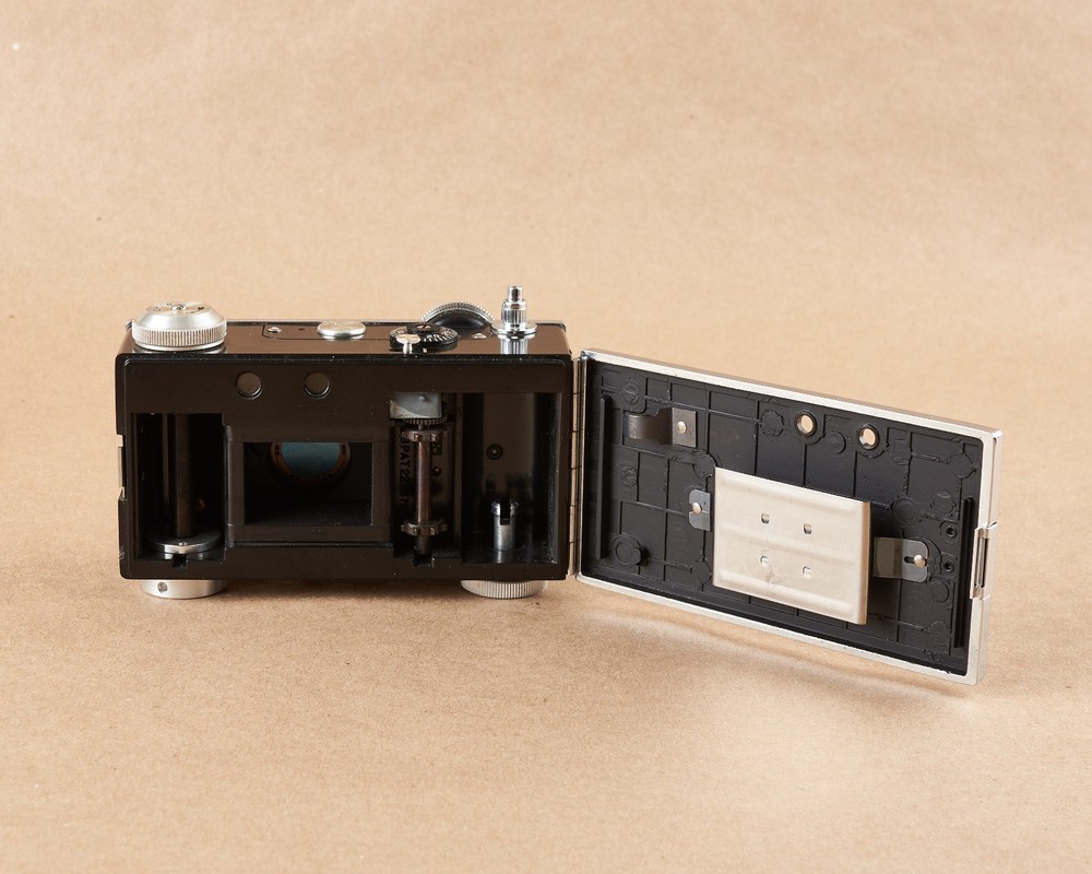 Argus C3 camera-working w/leather case, excellent condition, for use or display