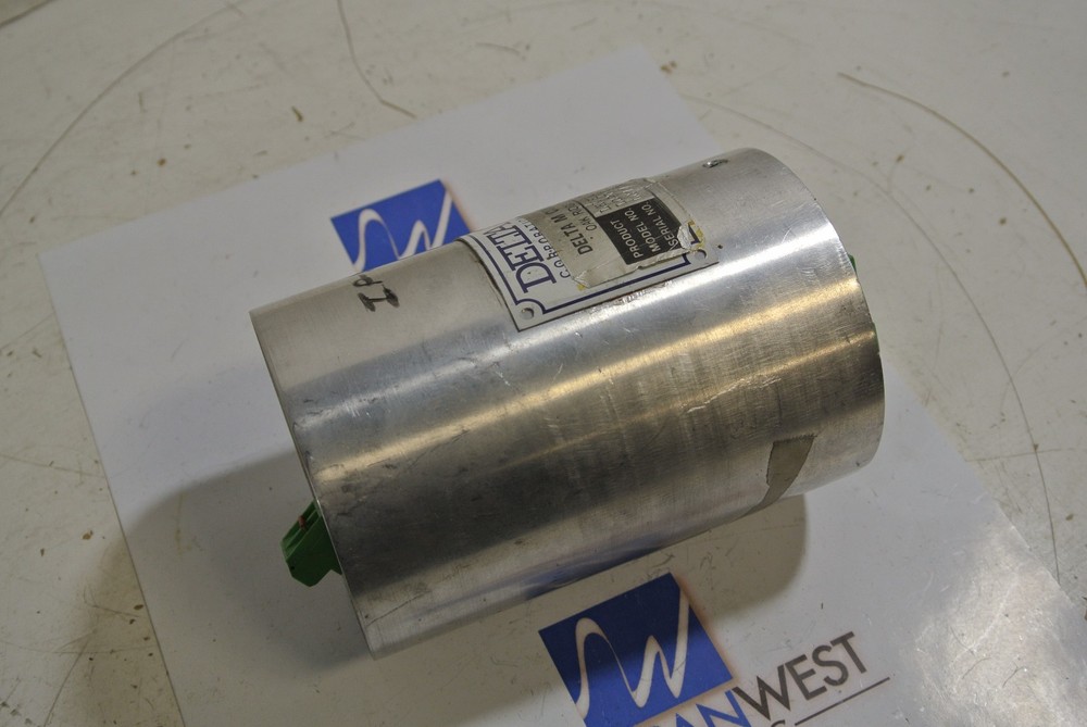 Delta M Corporation Level Transmitter LC2000 USED