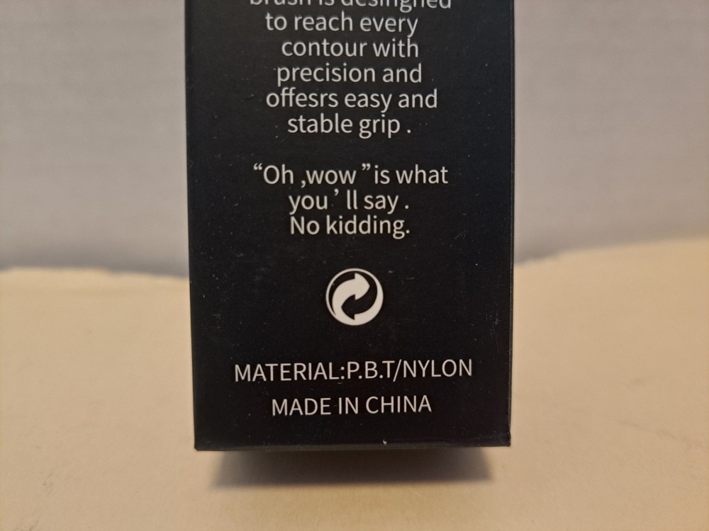 Yoseng Oval Foundation Brush