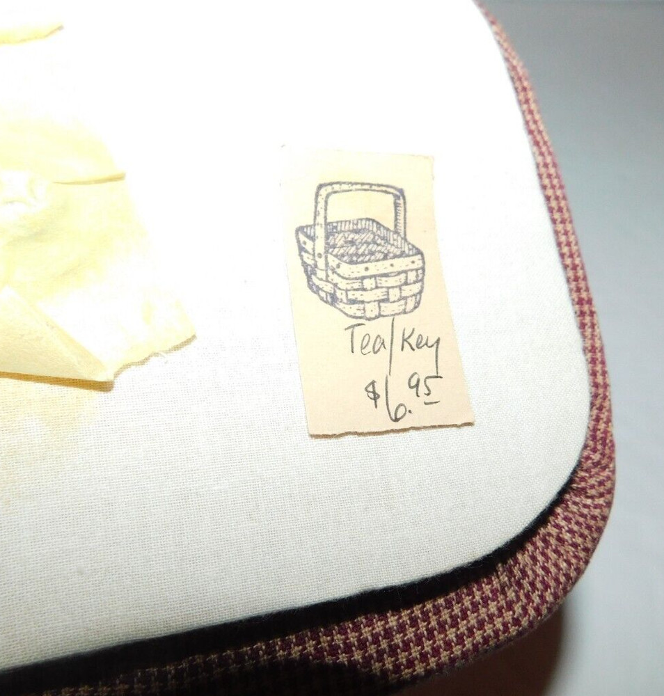 NICE PREOWNED PLAID FABRIC COVERED RECTANGULAR BASKET LID 5 7/8" X 4"