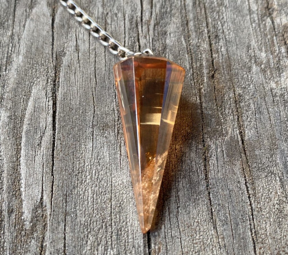 Tangerine Aura Pendulum
