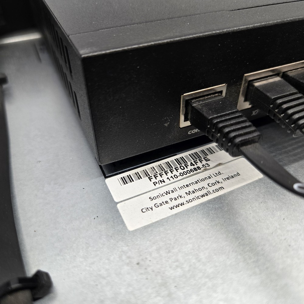 SonicWall TZ500 Firewall Rack Mount Powers On Untested