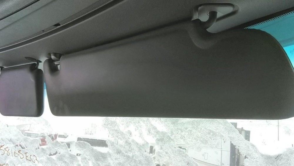 Replaces 2016 PETERBILT 579 INTERIOR SUN VISOR ,  OH