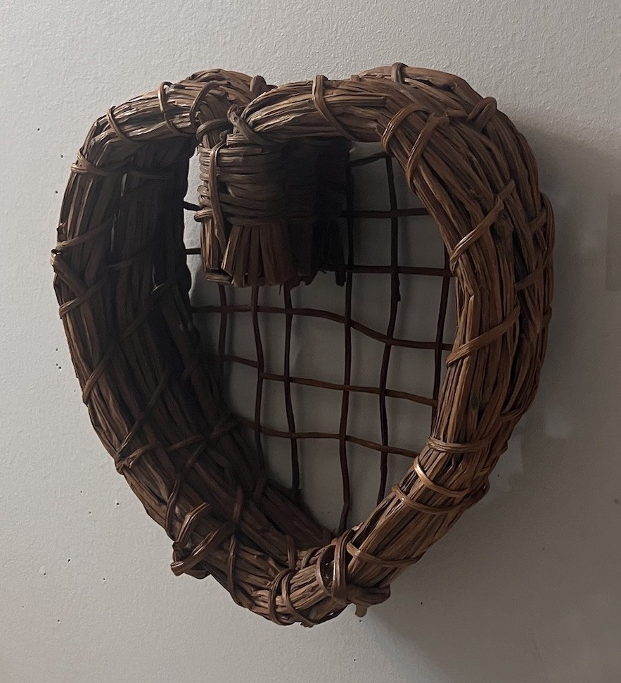 Rustic Heart Grapevine Wall Basket 10” Farmhouse Decor