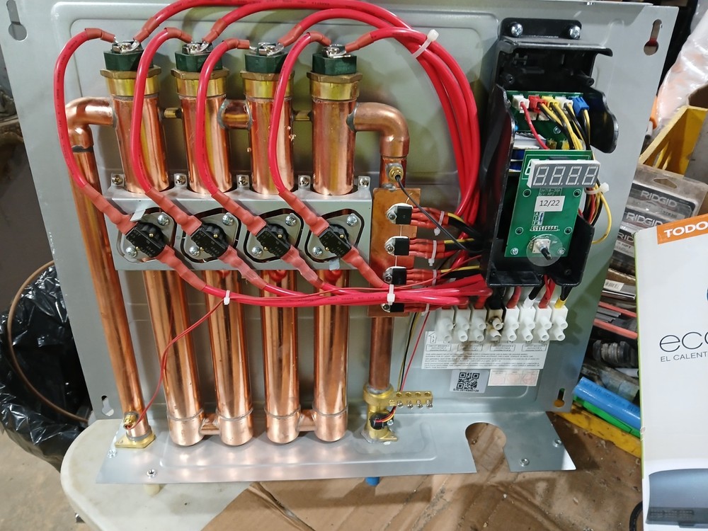 EcoSmart 36 kW 7.03 GPM 240-Volt Electric Tankless Water Heater/Open box, Parts