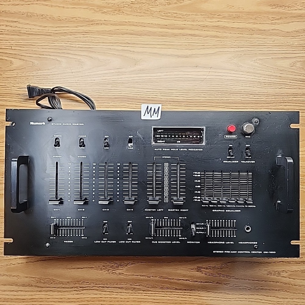 Vintage Numark DM 1650 Stereo Equalizer DJ Mixer