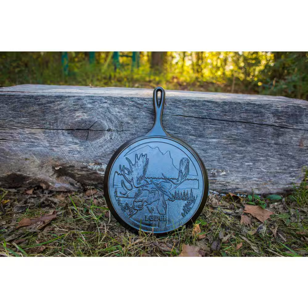 Wildlife Series 10.5 In. Cast Iron Moose Griddle