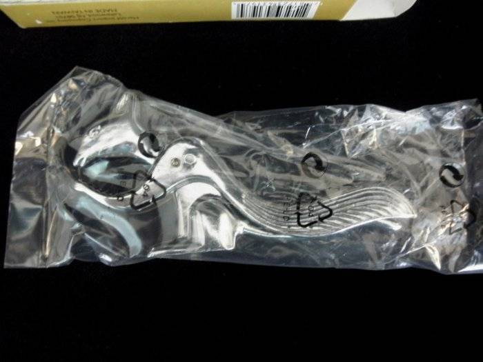 NIB Squirrel Nut Cracker Cast Aluminum 6" X 3"