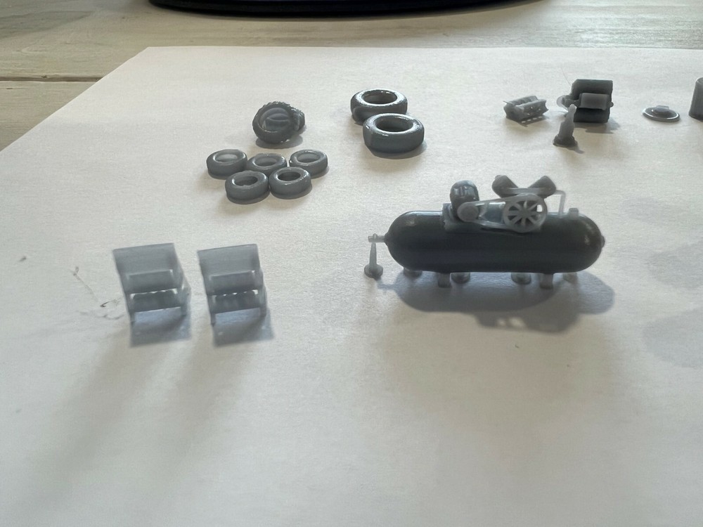 HO Scale Gas Station Accessories