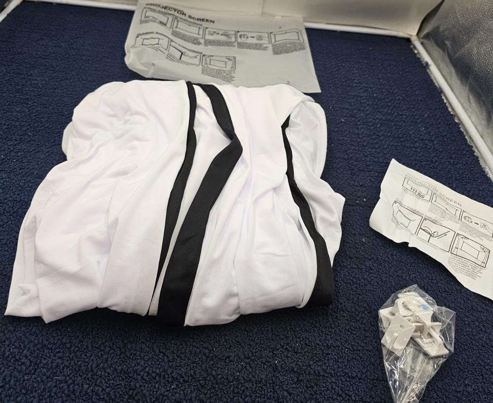 Indoor / Outdoor Projector Screen 100 Inches Long White