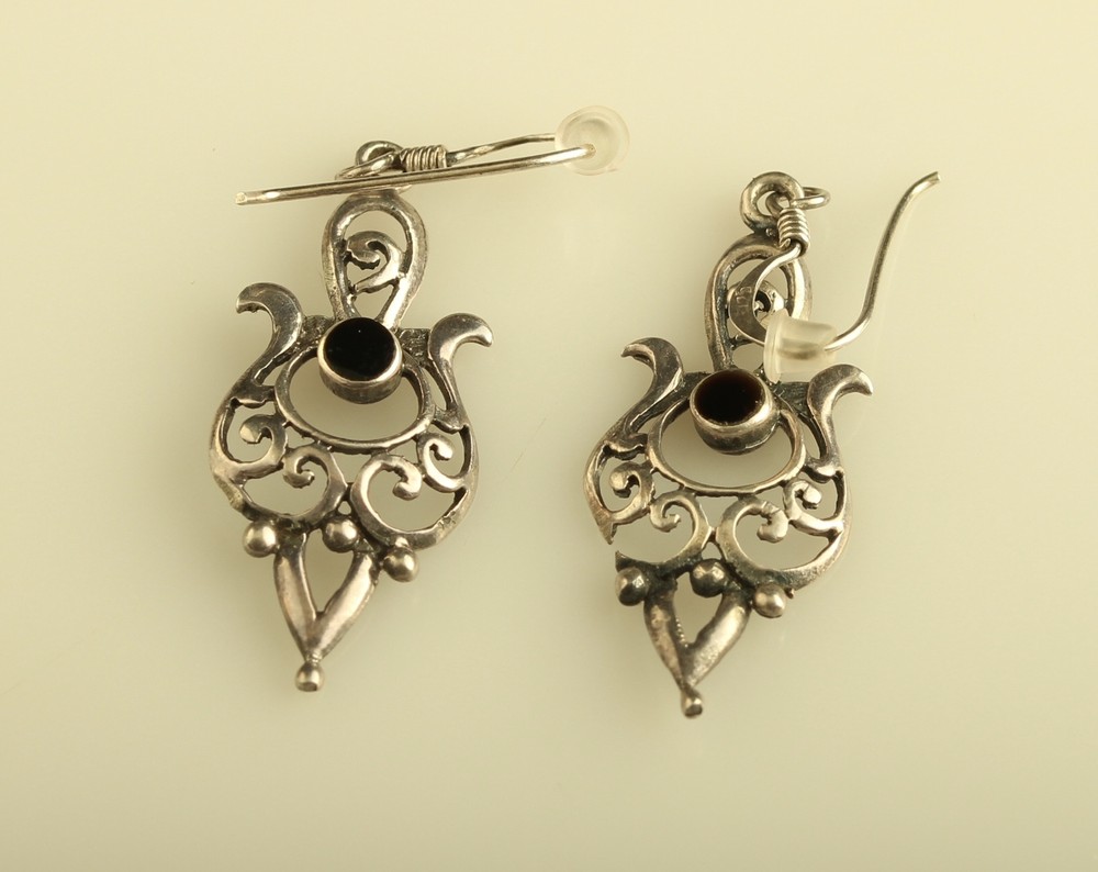 Vintage Sterling Silver scroll Lace Black Onyx Dangle Hook Earrings