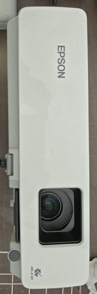 Epson PowerLite 83c 3LCD Projector