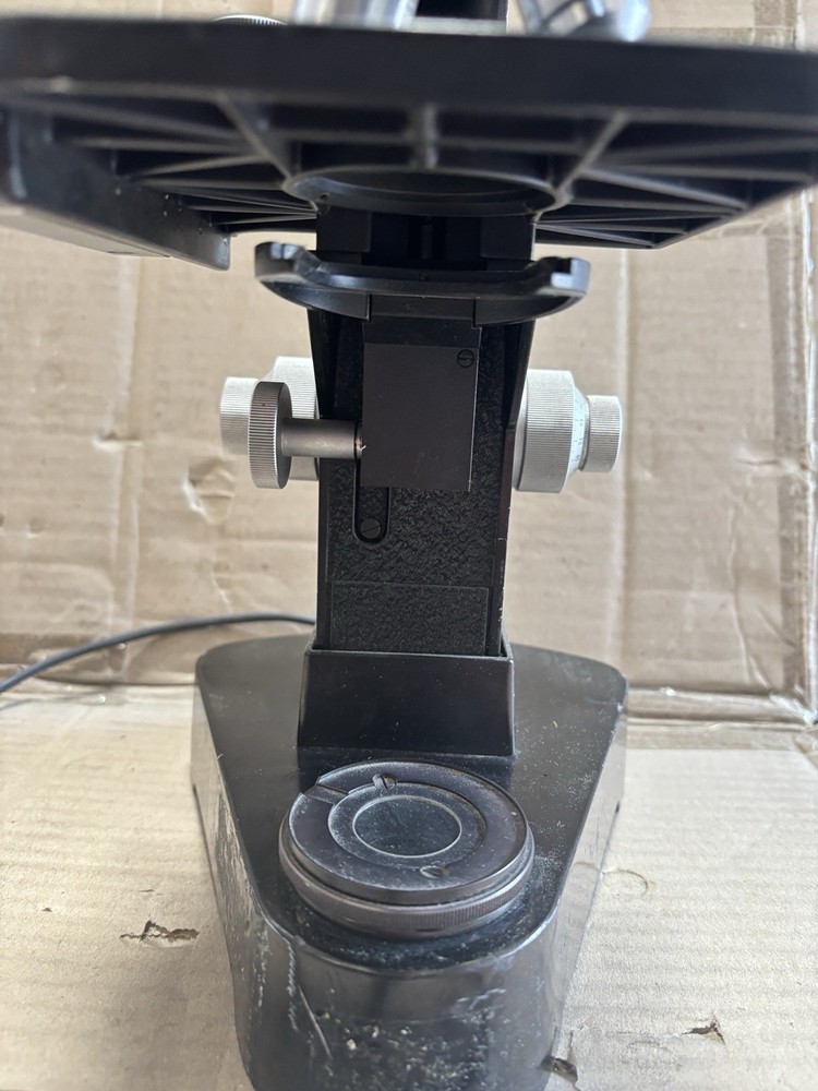 Ernst Leitz Wetzlar Microscope