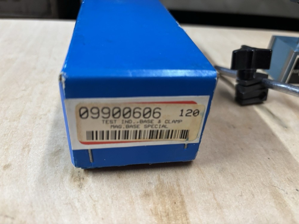 Small Magnetic Base Indicator Holder