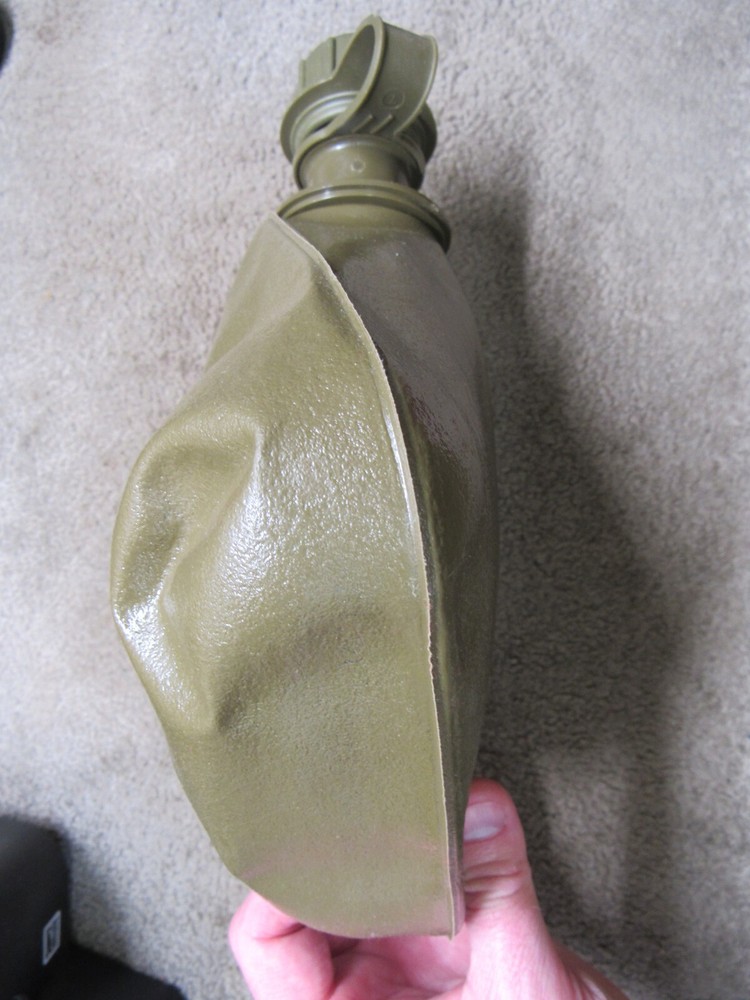 US Vietnam Era 2 Quart Canteen Hedwin Mfg Dated 1968 TYPE 2