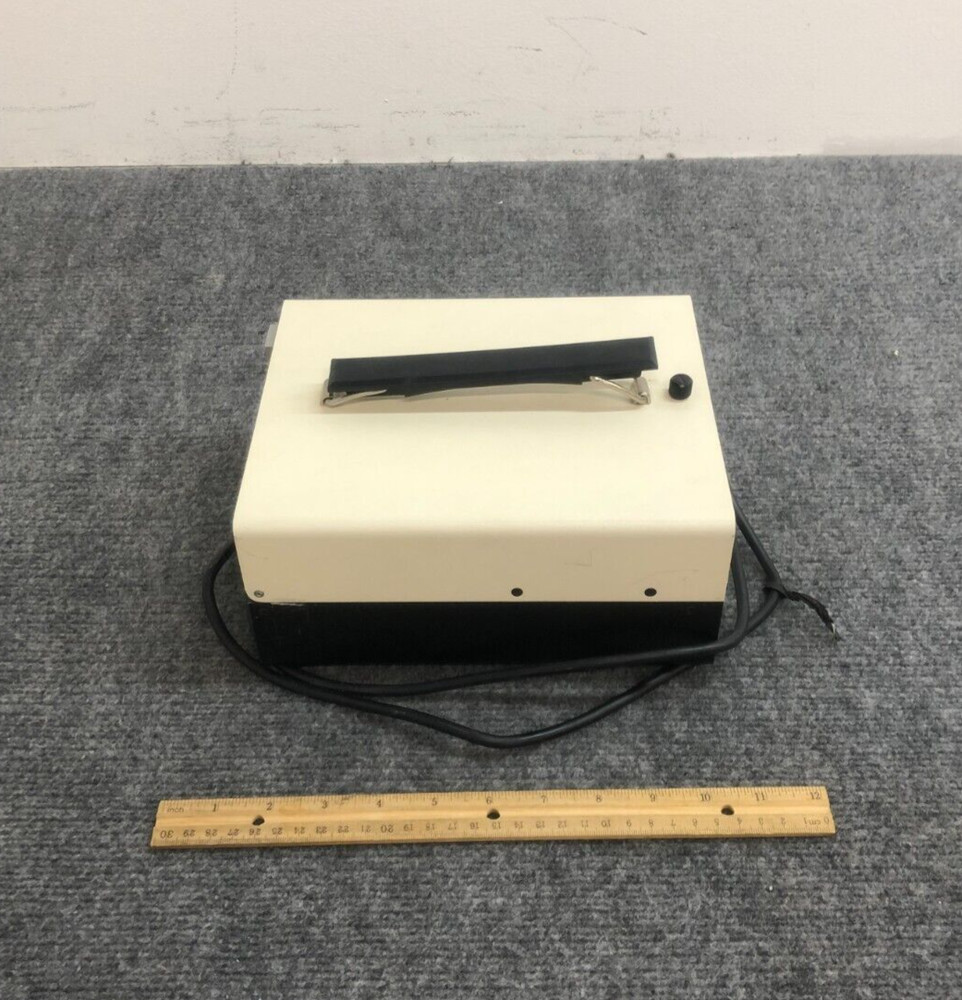 Aztec Teclite-T-150 Medical Light Source