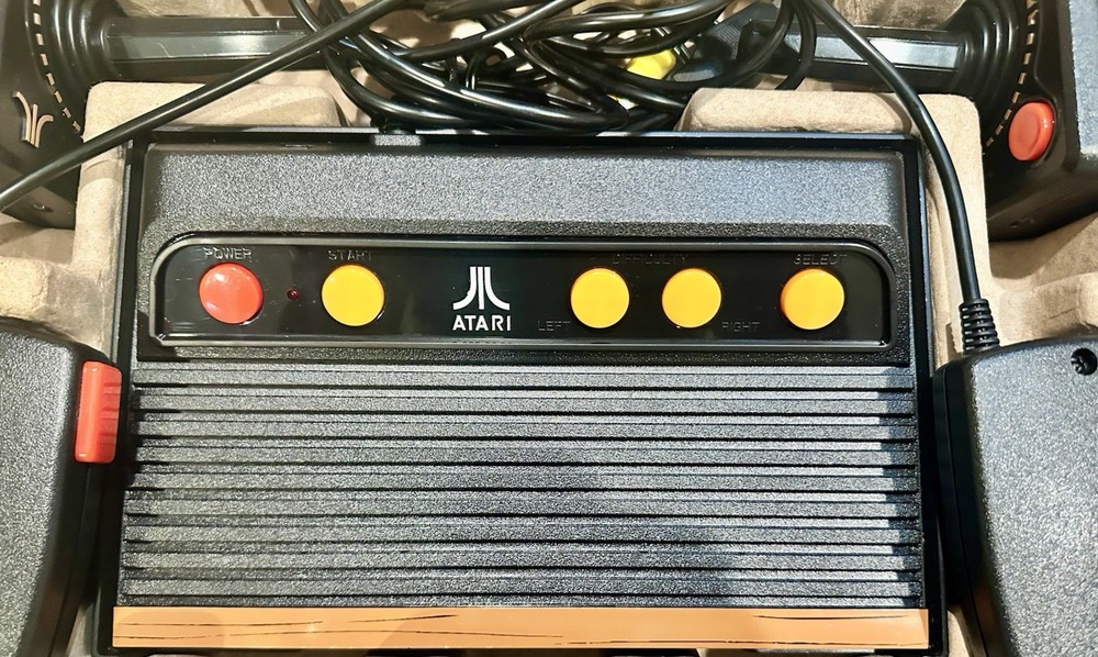 Atari Flashback 7 Classic Game Console Deluxe 101 Games EUC no manual