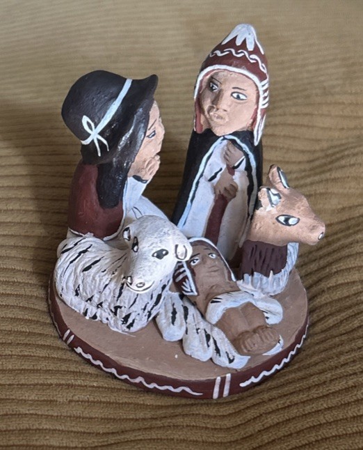 Small Peruvian Clay Pottery Nativity Approx 3”.