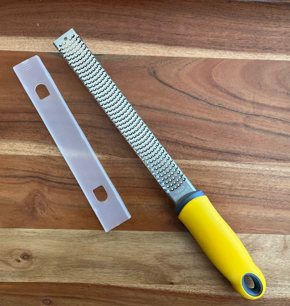 Set of 3 Kitchen Graters – 2 Microplane‑Style Graters + Handheld Zester – EUC