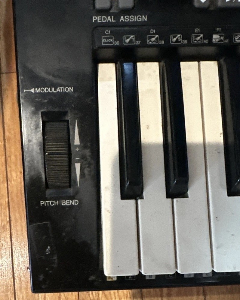 KEYBOARD YAMAHA PSR 2700