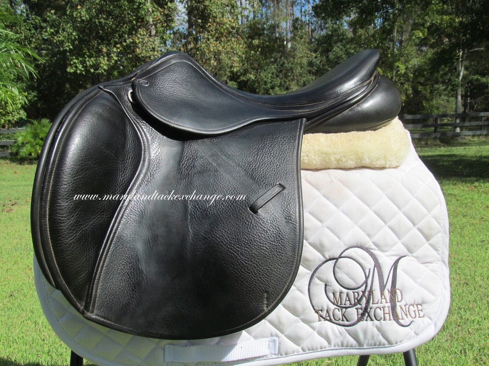 17" COUNTY INNOVATION ( BLACK) close contact jumping saddle-2013 MODEL