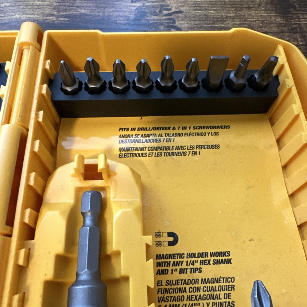 Dewalt Screwdriver Bit Case w/ Misc Screwdriver Bits
