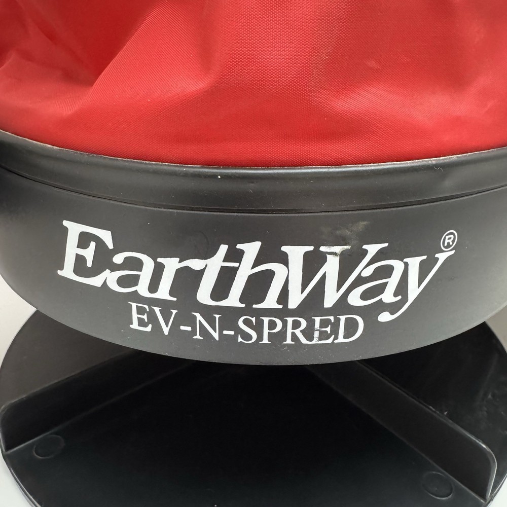 Earth Way Ev-N-Spred Seed Spreader With Shoulder Harness Excellent Condition