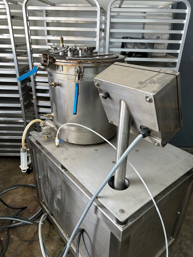 Delta separations cup-15 cannabis extraction system