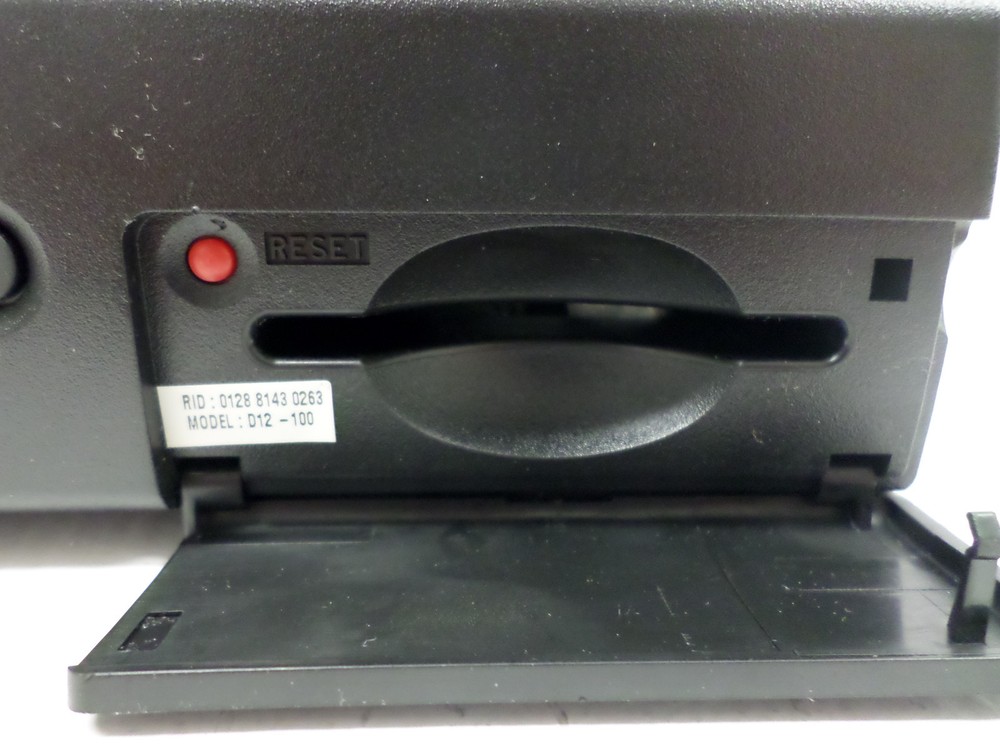 DirecTV Digital Television Multi-Satellite Receiver Box D12-100