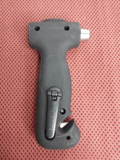 Auto Escape Safety Tool Dynamo With Light and Seatbelt Cutter