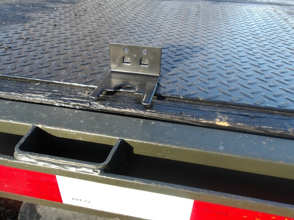 ONE...MILITARY SURPLUS SPACE SAVER WEAPONS RIFLE BARREL MOUNT US  ARMY