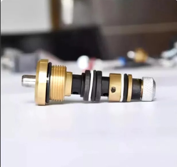 Valve Body Kit Valve Core for Manual Forklift Cylinder 1pc