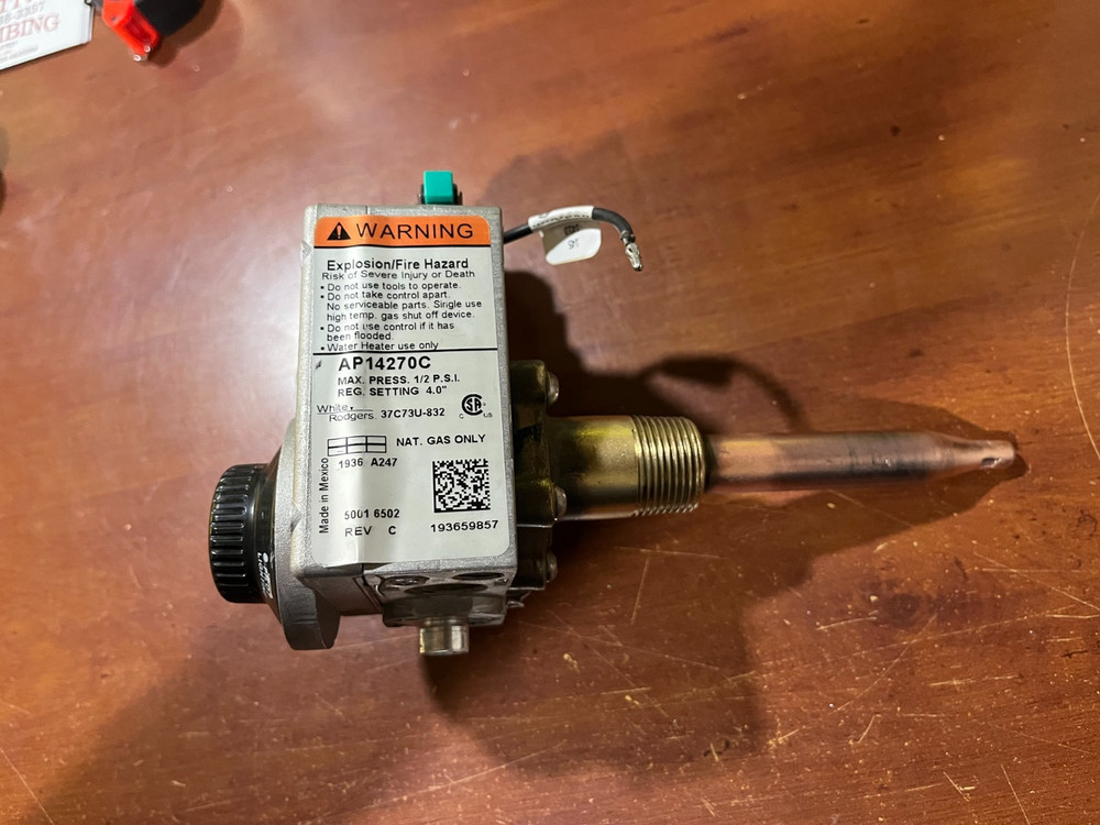 White Rodgersl Valve # AP14270C *****37C73U-832  ( READ THE NOTES PLEASE )