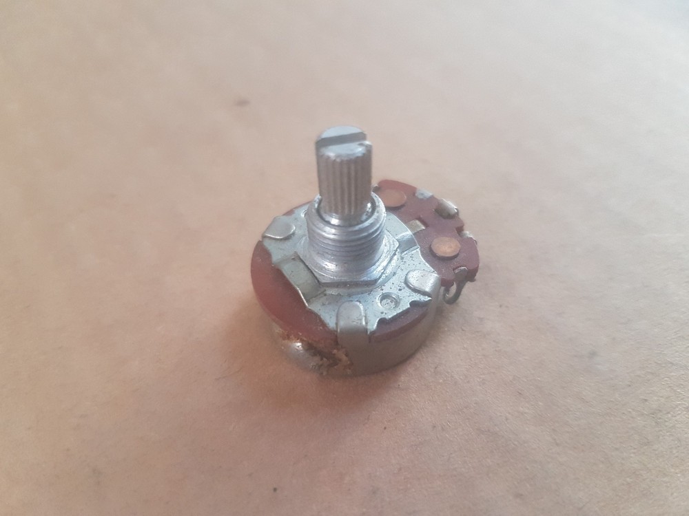 1974 FENDER STRATOCASTER POT