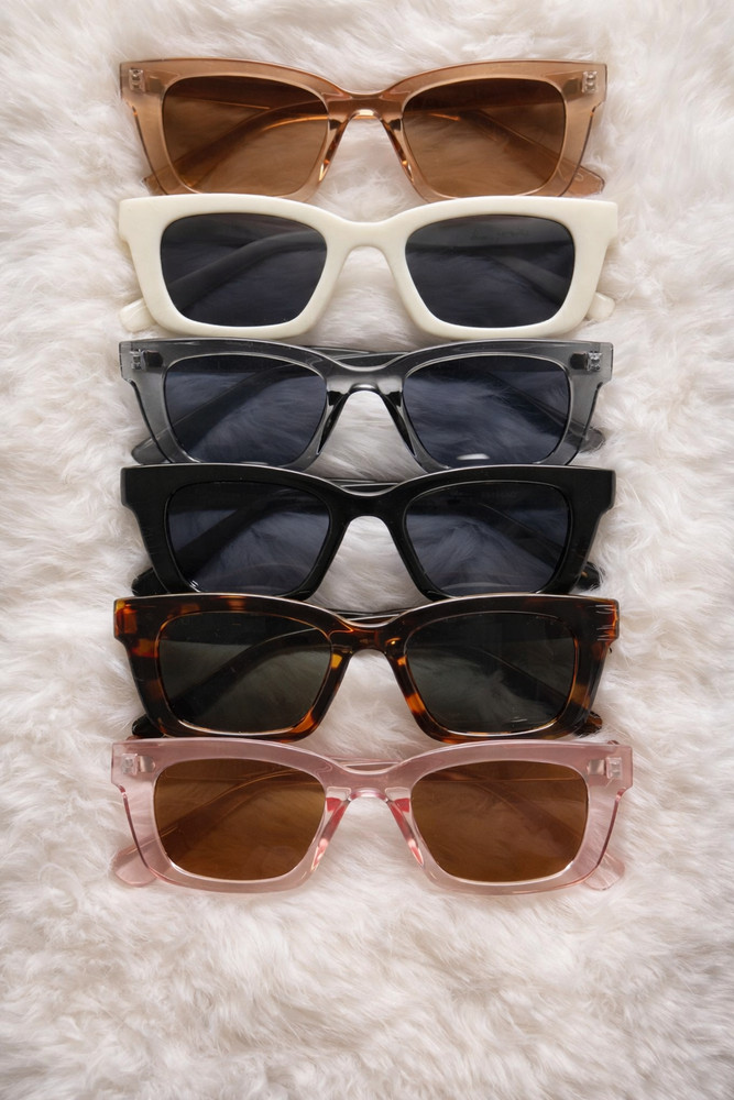 Women's Rectangle Shape Sunglasses V5194AG - 12 Pieces Pack Assorted Colors