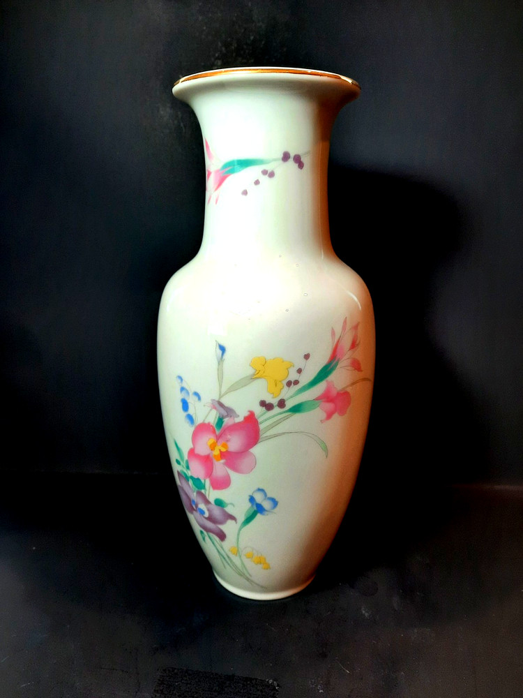 Srendnick Collection Vase 10" Tall