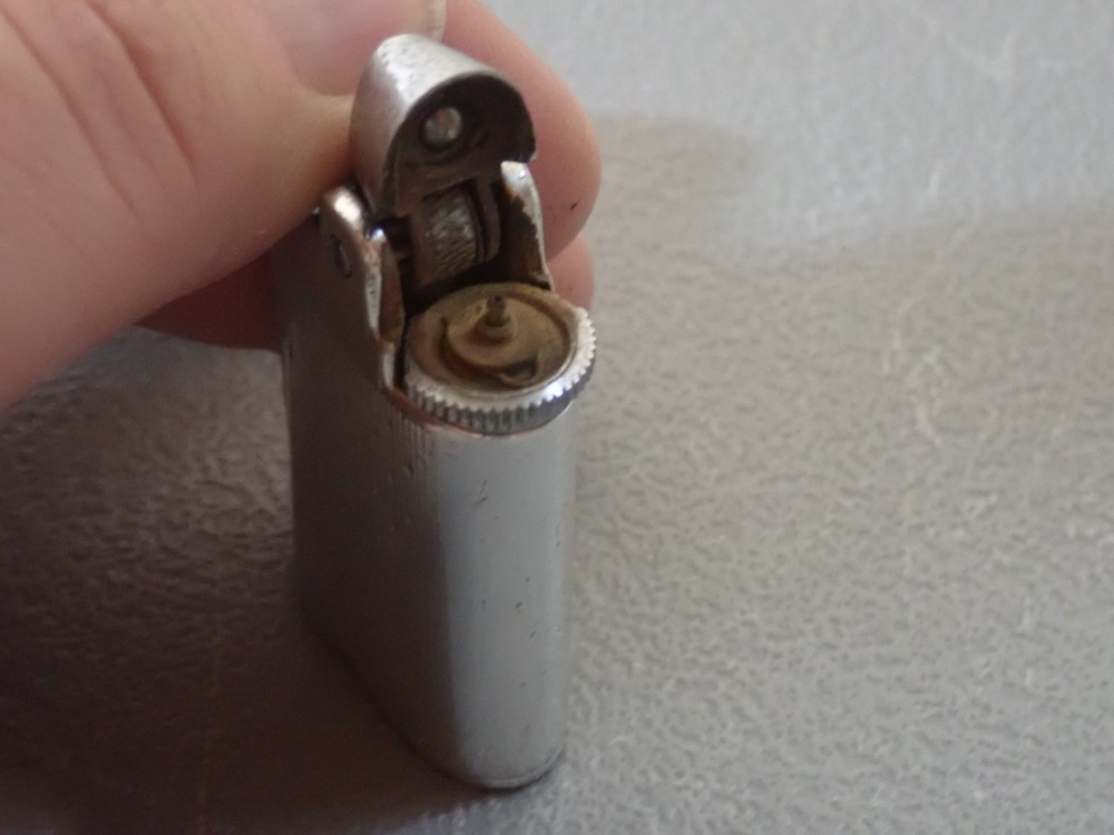 Vintage Ronson Starflame Varaflame Lighter