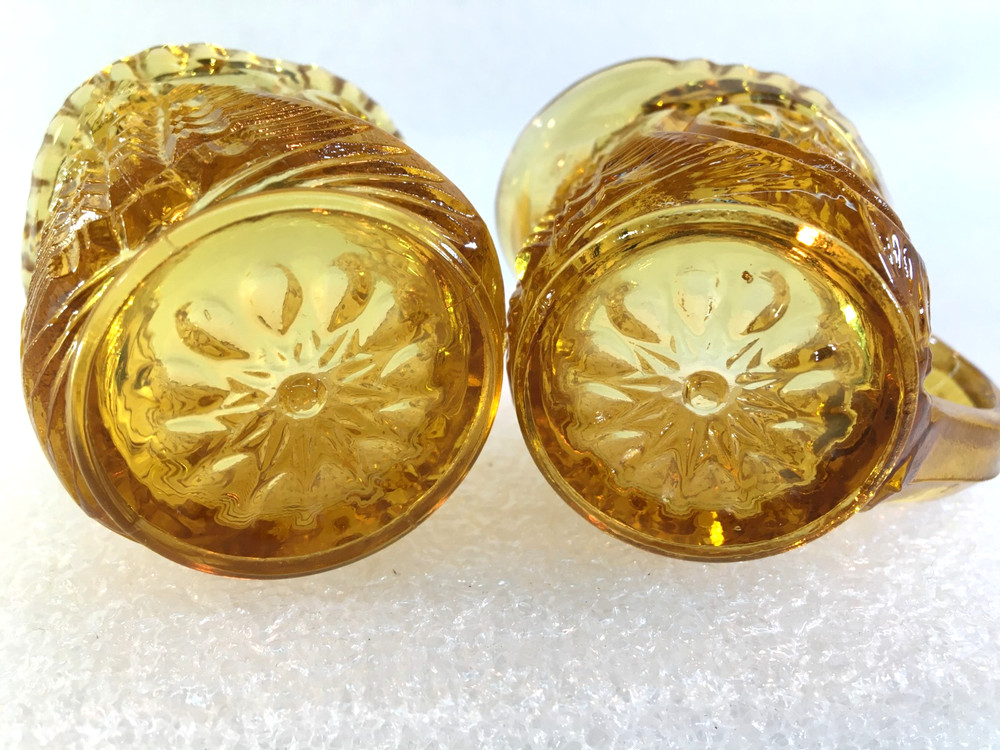 L.E. Smith Miniature Amber Cream & Open Sugar
