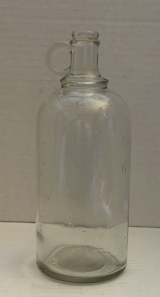 Vintage Clear Glass Jug With Finger Ring Handle - 32oz
