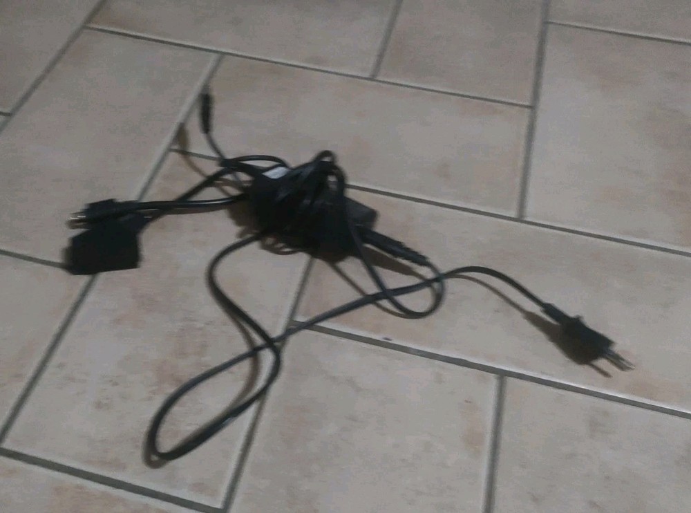 Sky HD decoder Mod. DZS3001NS in Original Box Working