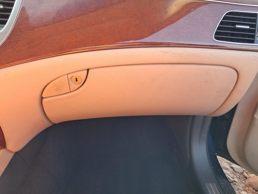 GENESIS 2012 Glove Box 4789727