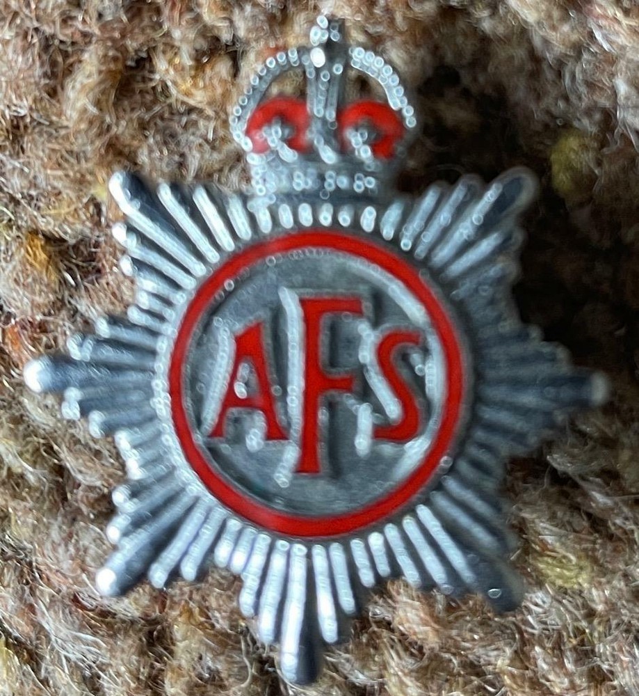 British (AFS) AUXILLIARY FIRE SERVICE WWII Lapel Pin - FREE POSTAGE
