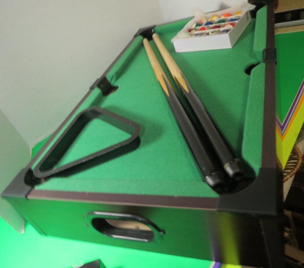 Mini Table Top Pool Table 20" x 12" W/2 Pool Cues Billiard Balls, Triangle W/Box