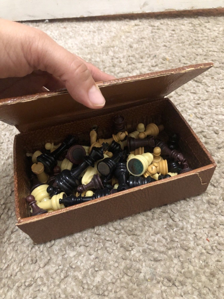 vintage chess set plastic 1945