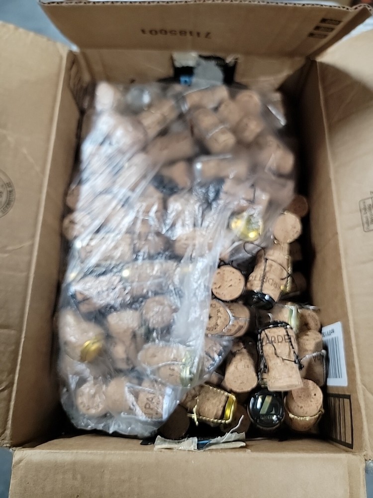 Assorted Large Corks for Crafts, DIY Projects, Wine, Beer Etc